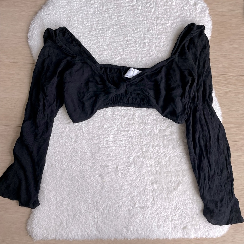 FOREVER 21 Black Crop Top